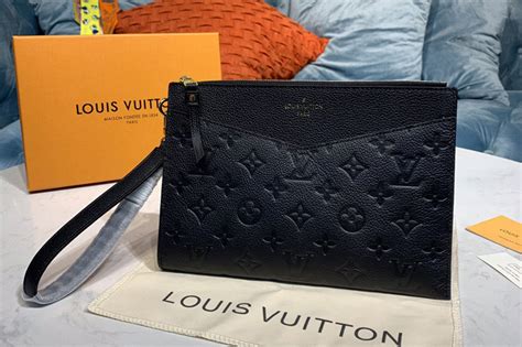 lv melanie pochette|Louis Vuitton 2020 Empreinte Pochette Mélanie MM .